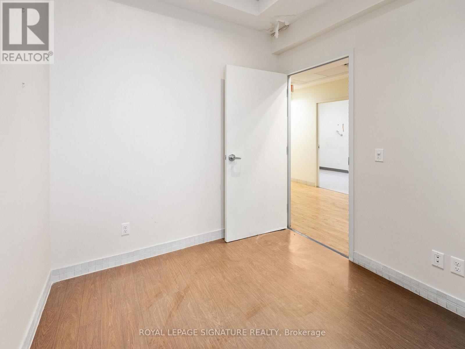 1560- 1562 Queen Street W, Toronto (Roncesvalles), Ontario  M6R 1A6 - Photo 24 - W12006857