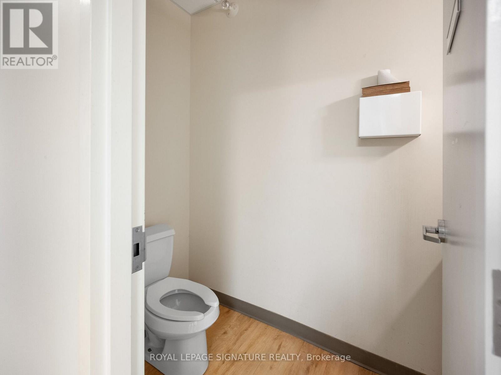 1560- 1562 Queen Street W, Toronto (Roncesvalles), Ontario  M6R 1A6 - Photo 25 - W12006857