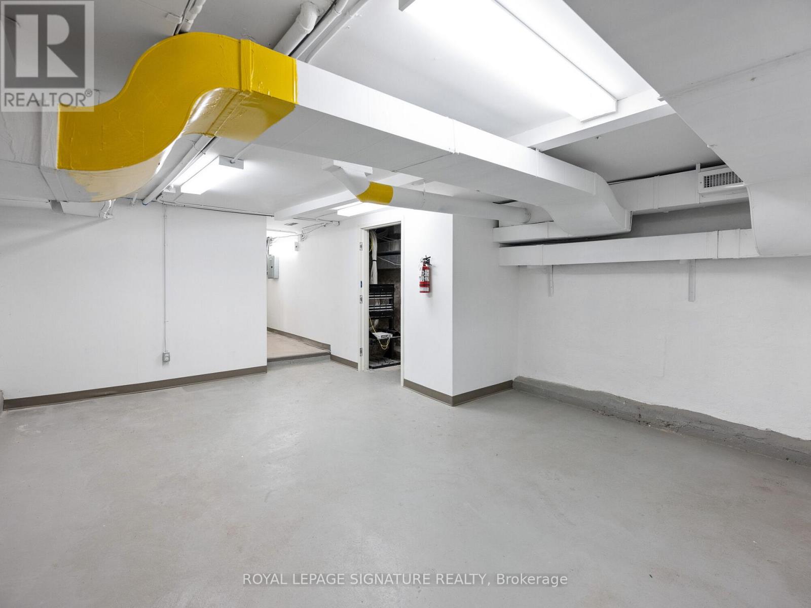 1560- 1562 Queen Street W, Toronto (Roncesvalles), Ontario  M6R 1A6 - Photo 39 - W12006857