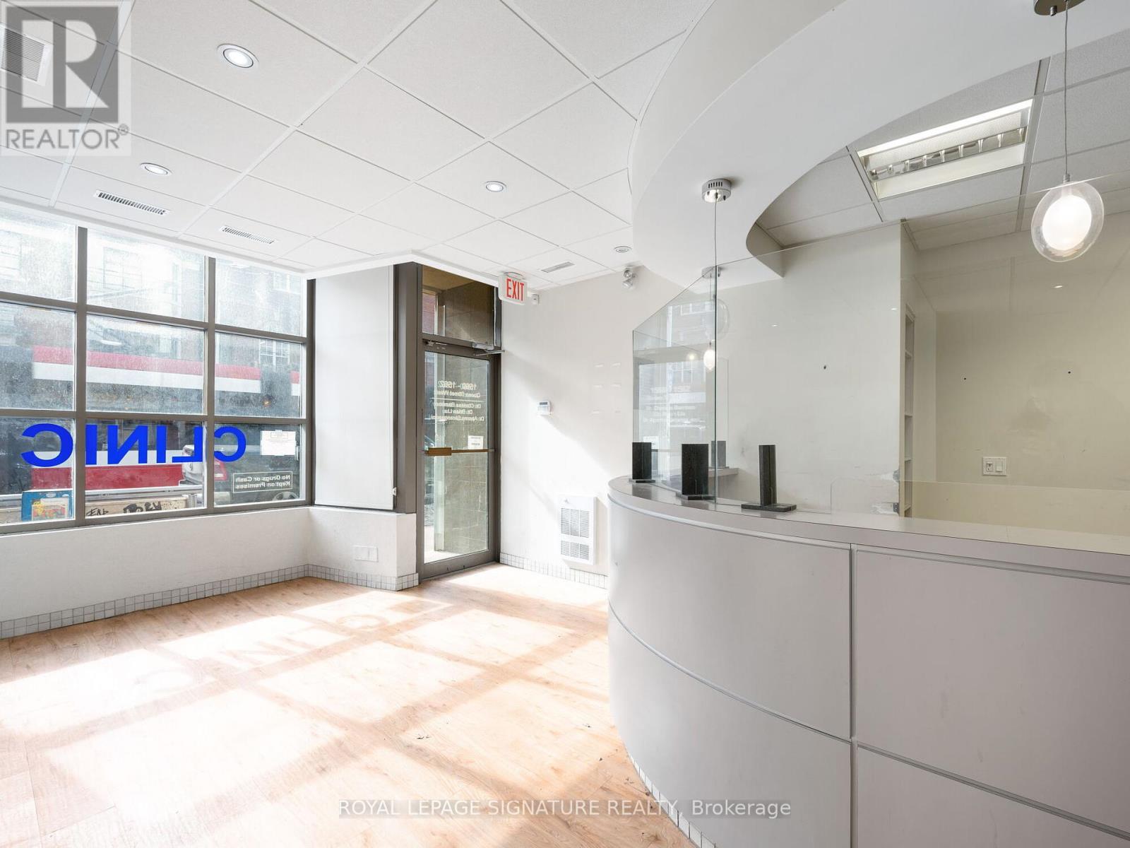 1560- 1562 Queen Street W, Toronto (Roncesvalles), Ontario  M6R 1A6 - Photo 6 - W12006857