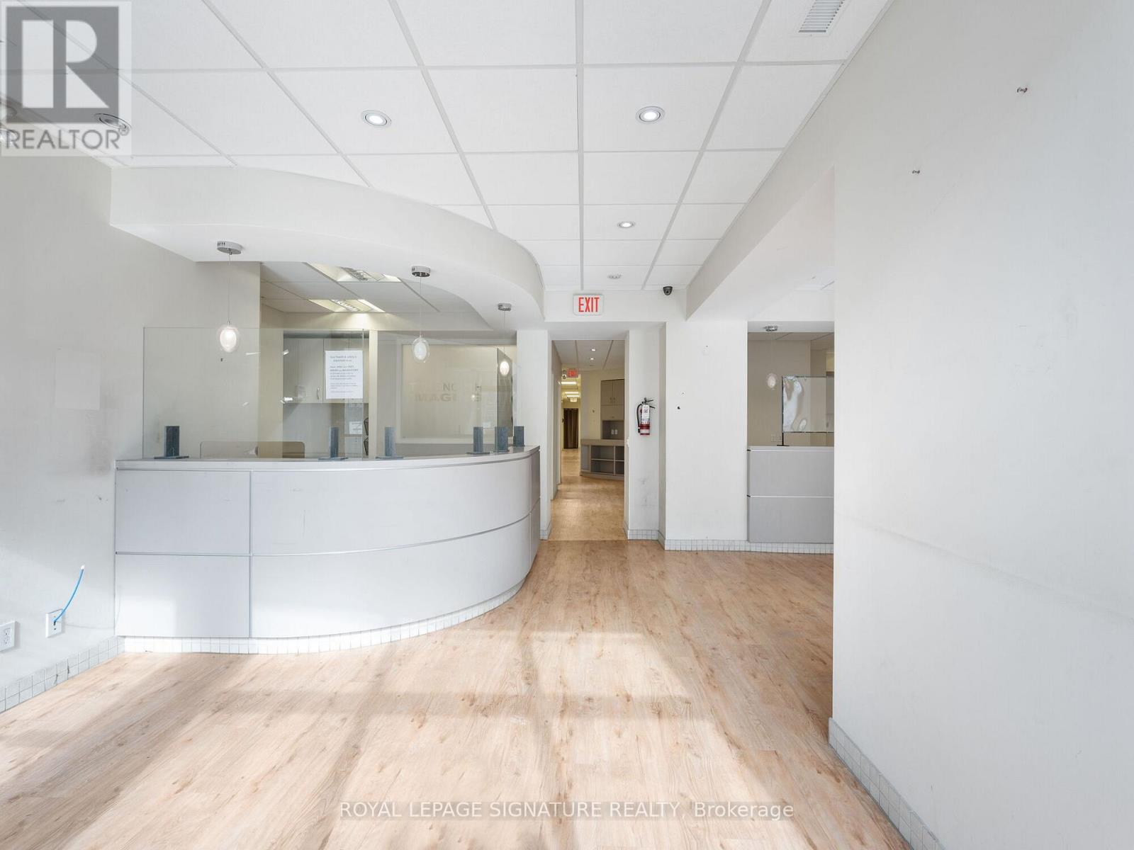 1560- 1562 Queen Street W, Toronto (Roncesvalles), Ontario  M6R 1A6 - Photo 8 - W12006857
