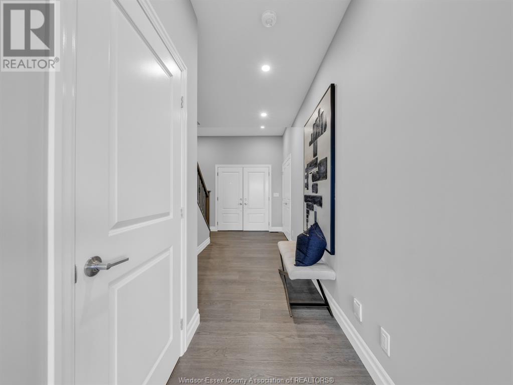 Property at 80 BELLEVIEW image 4