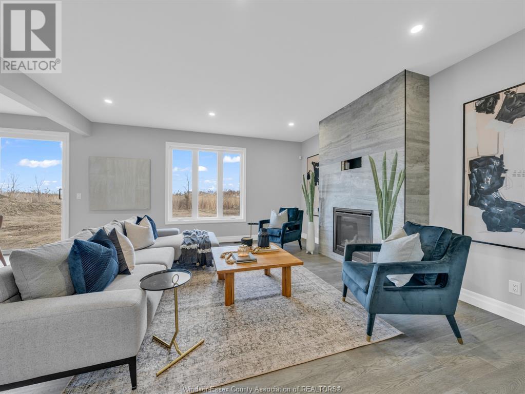 Property at 80 BELLEVIEW image 2
