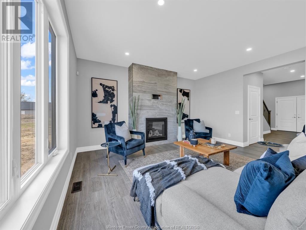 Property at 80 BELLEVIEW image 5