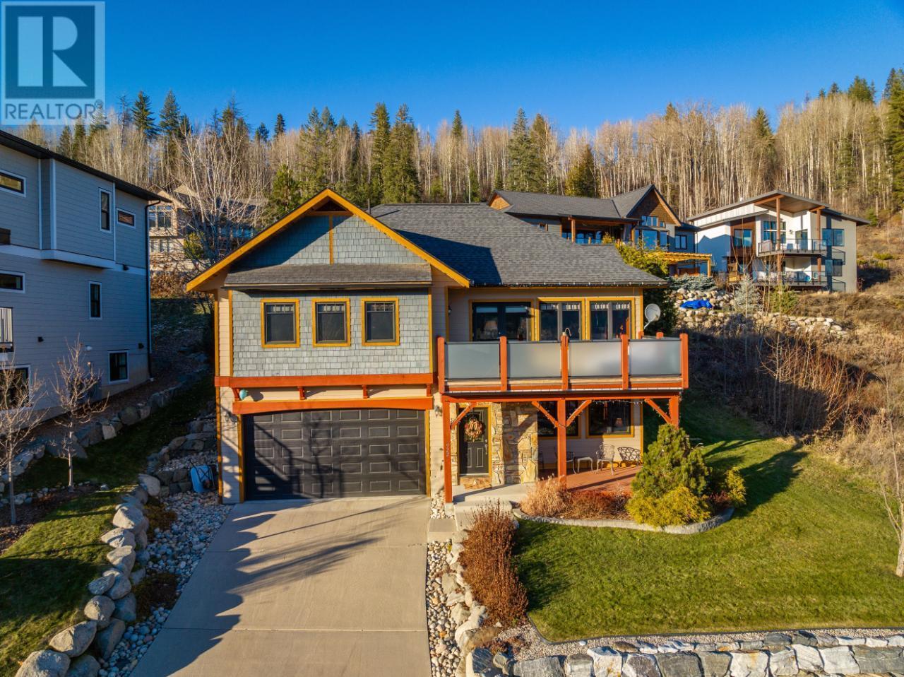922 Redstone Drive, Rossland, British Columbia  V0G 1Y0 - Photo 2 - 10338007