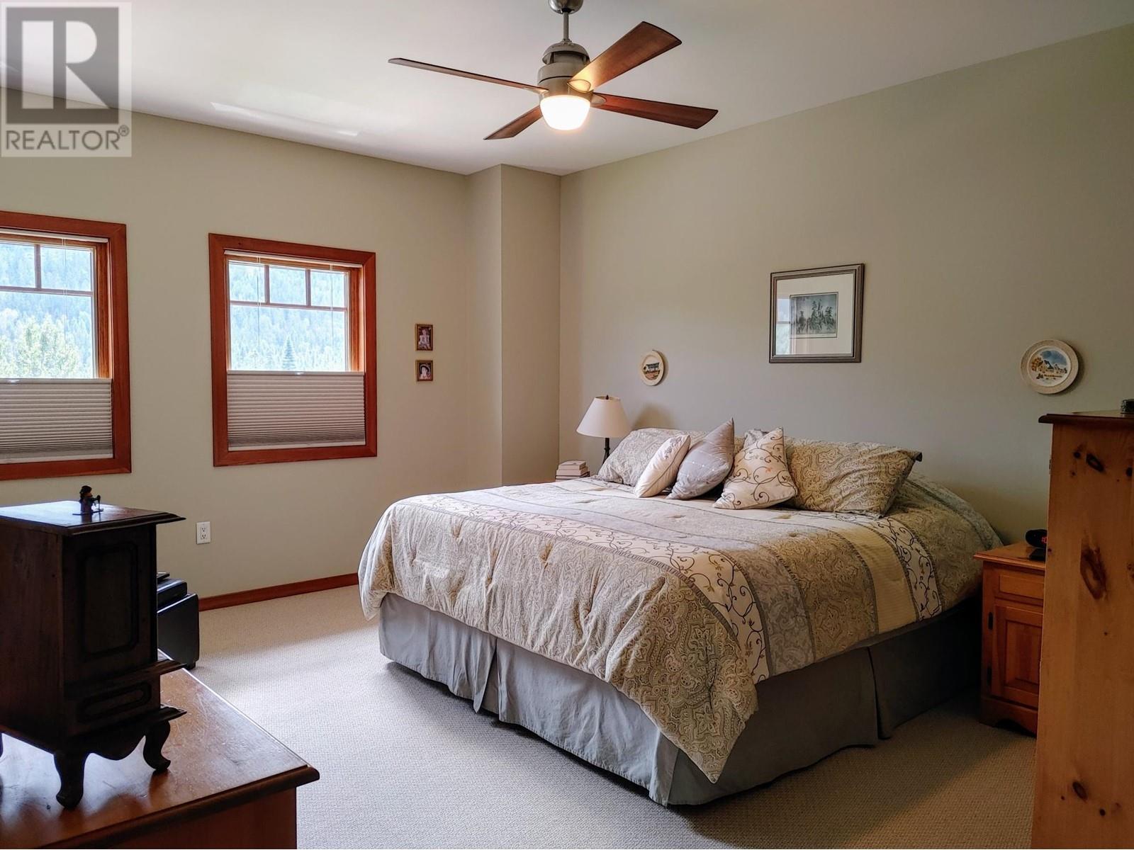 922 Redstone Drive, Rossland, British Columbia  V0G 1Y0 - Photo 22 - 10338007