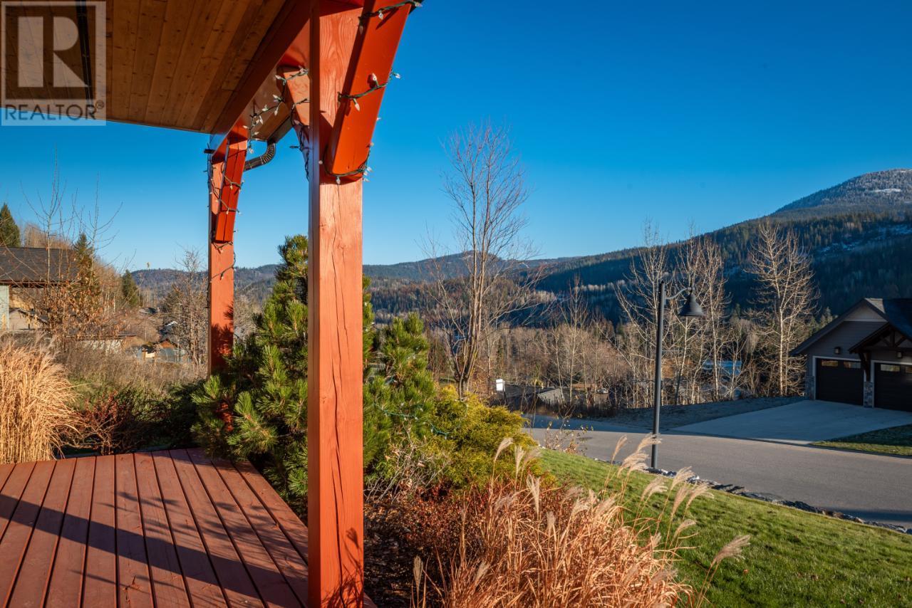 922 Redstone Drive, Rossland, British Columbia  V0G 1Y0 - Photo 39 - 10338007