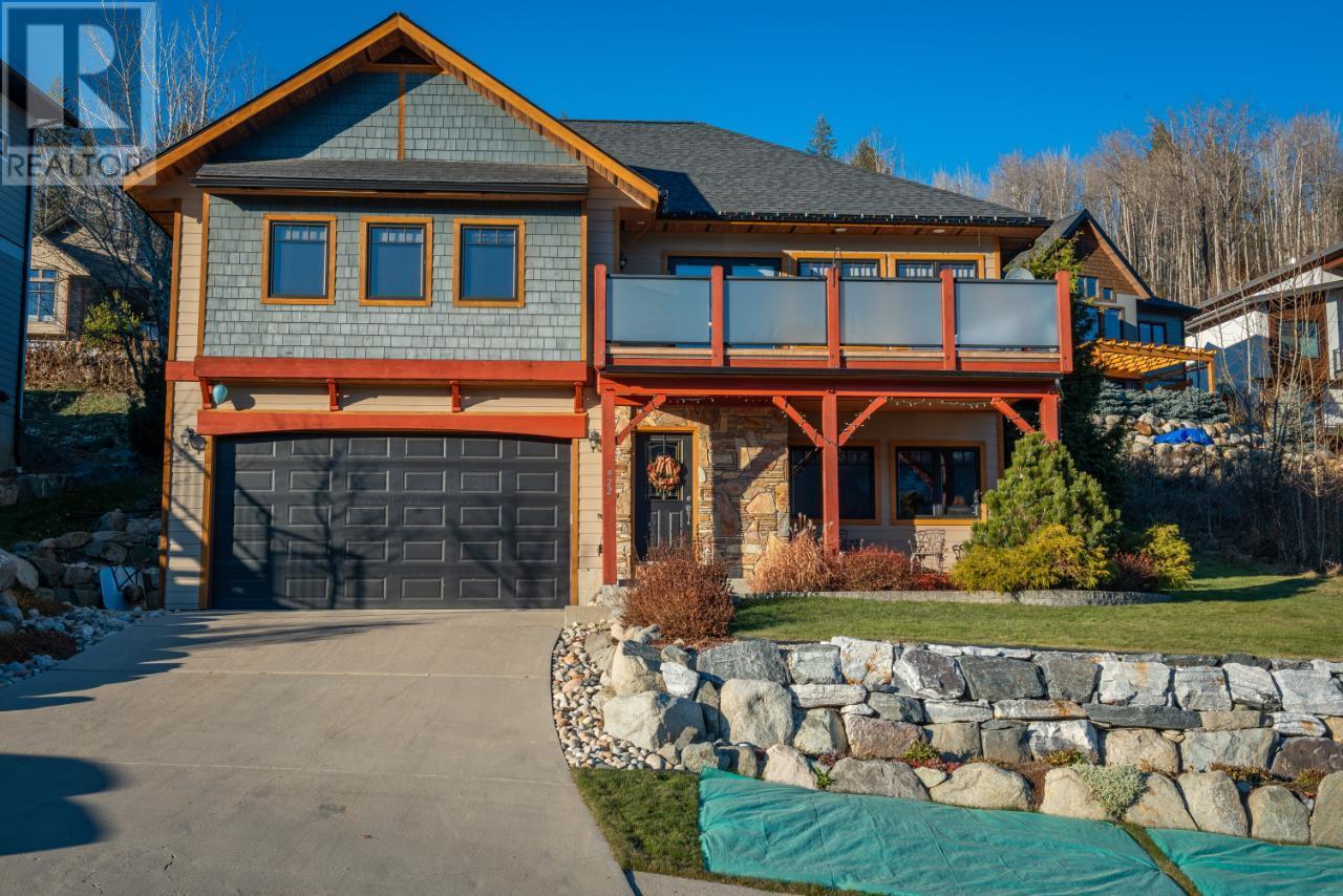 922 Redstone Drive, Rossland, British Columbia  V0G 1Y0 - Photo 4 - 10338007