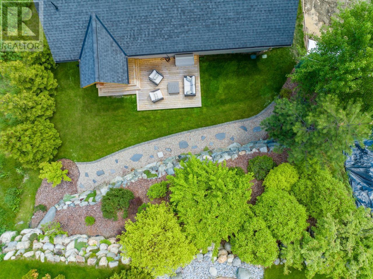 922 Redstone Drive, Rossland, British Columbia  V0G 1Y0 - Photo 40 - 10338007