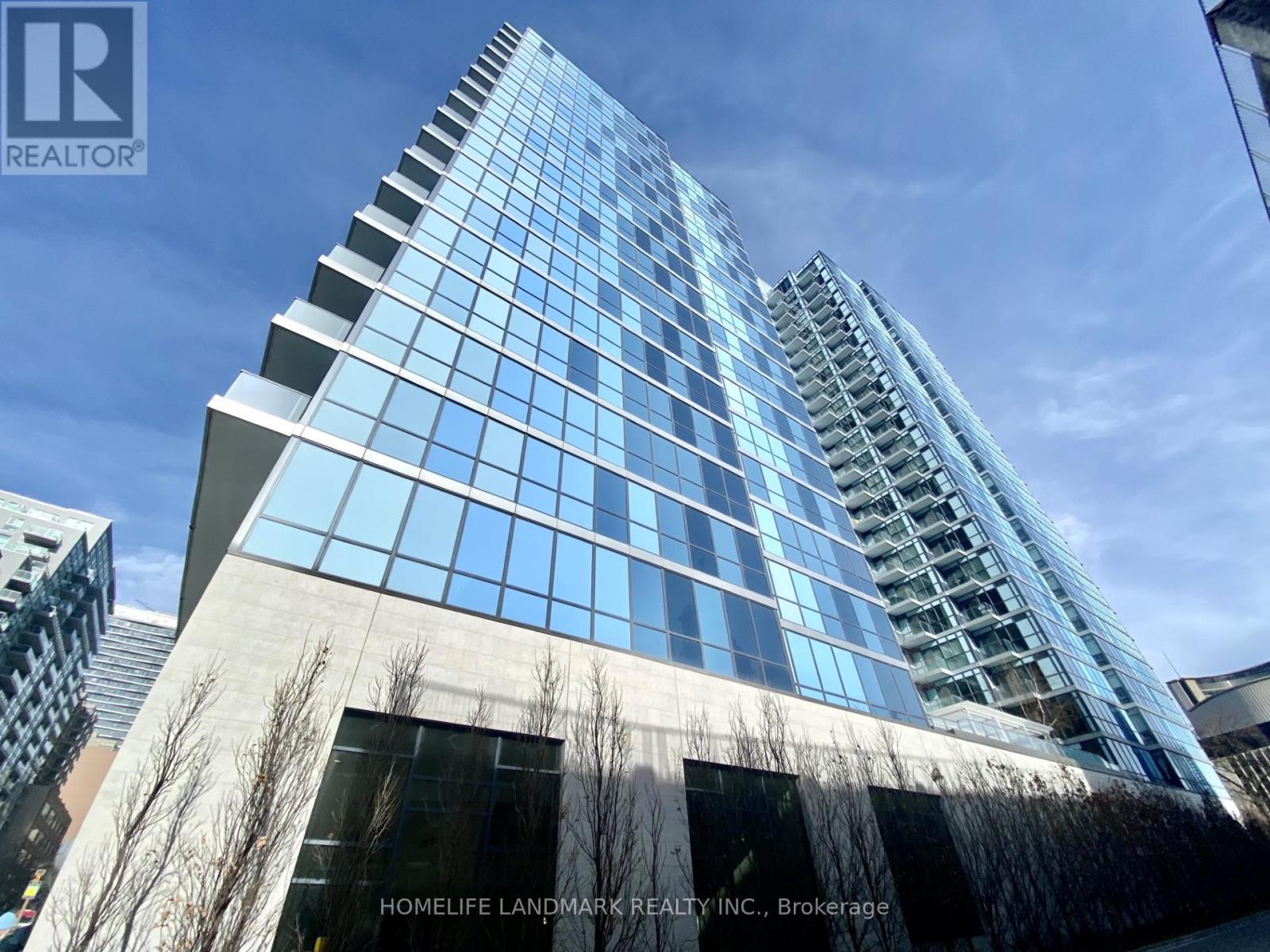 1808 - 210 SIMCOE STREET, Toronto, Ontario