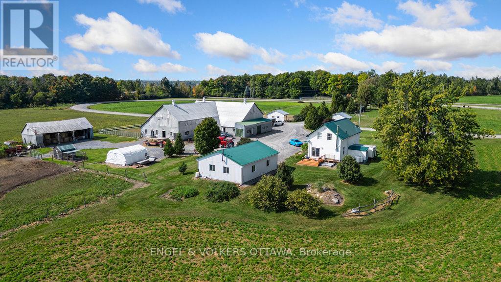 12420 Ormond Road, North Dundas, Ontario  K0C 2K0 - Photo 28 - X12006970