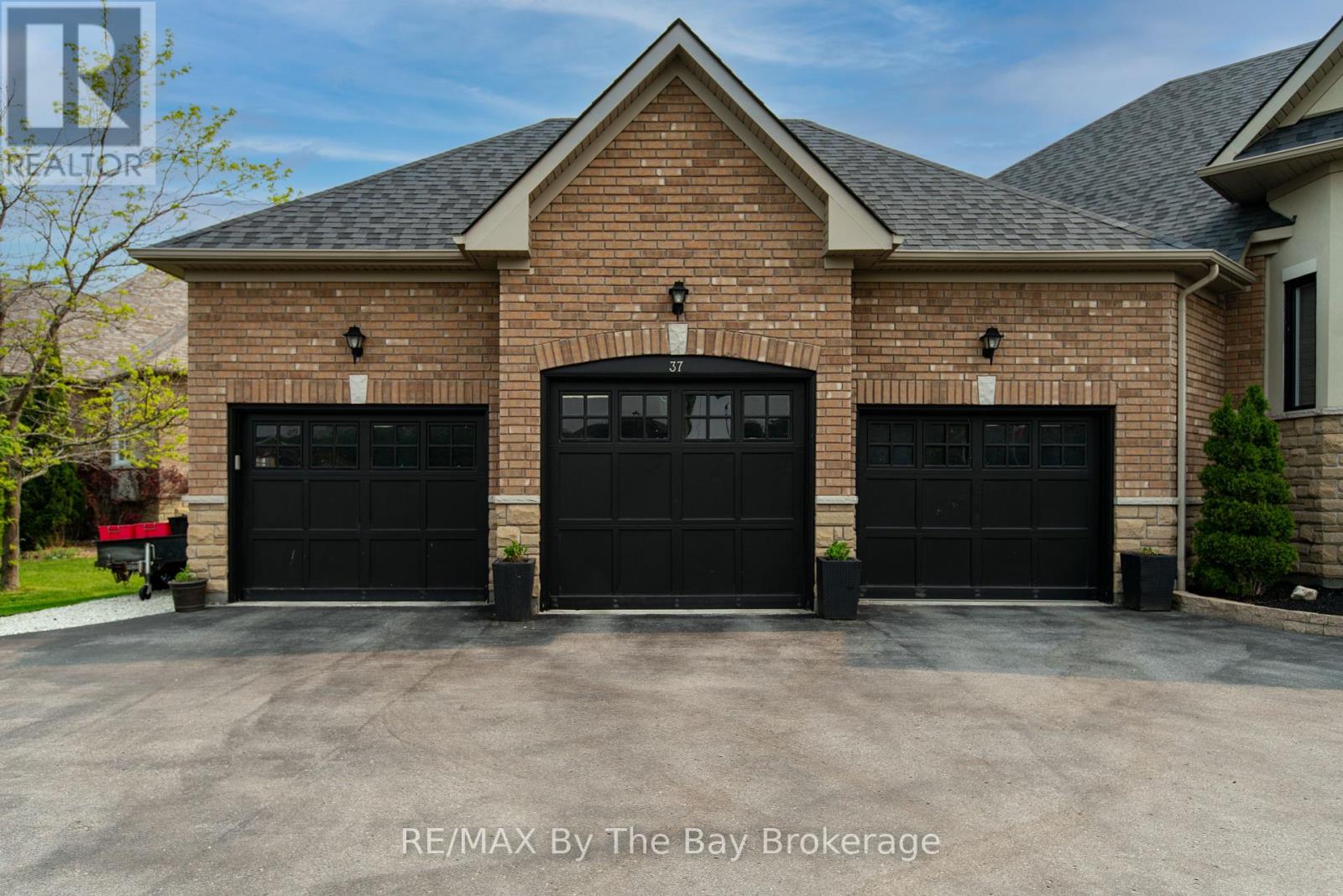 37 Walnut Drive, Wasaga Beach, Ontario  L9Z 0A8 - Photo 50 - S12006924