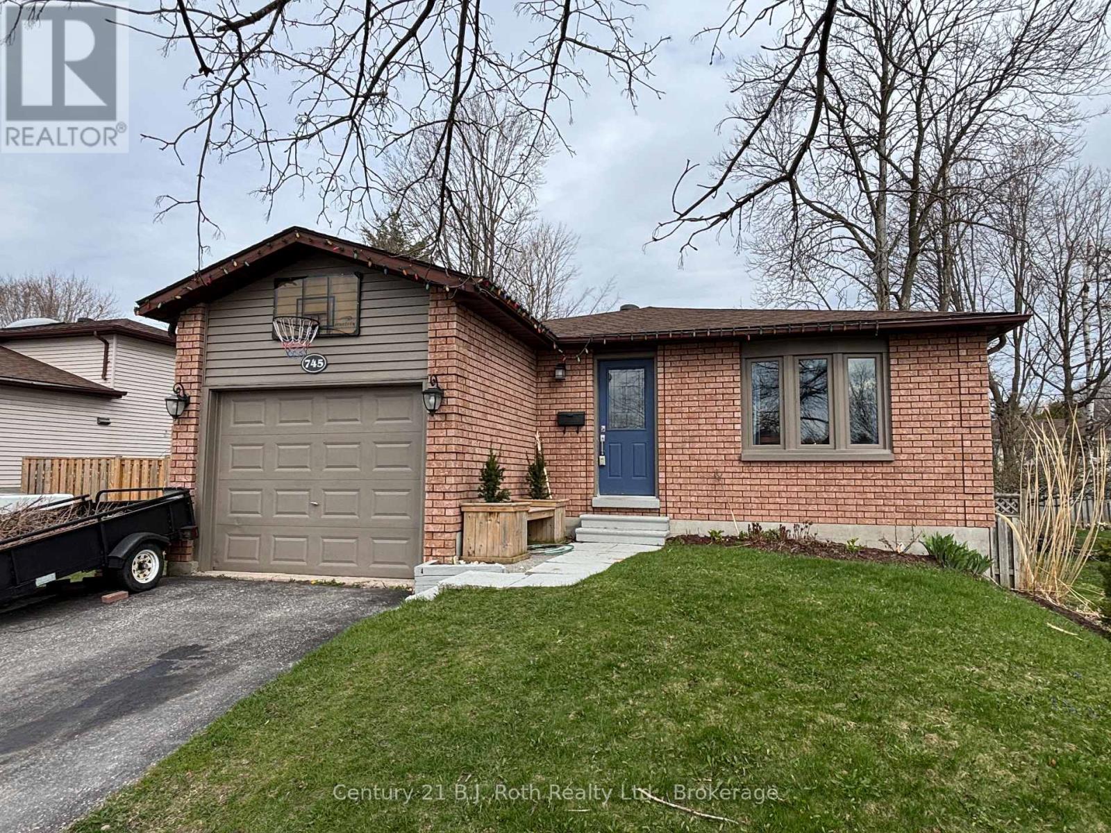 Property at 745 ALGONQUIN DRIVE image 2