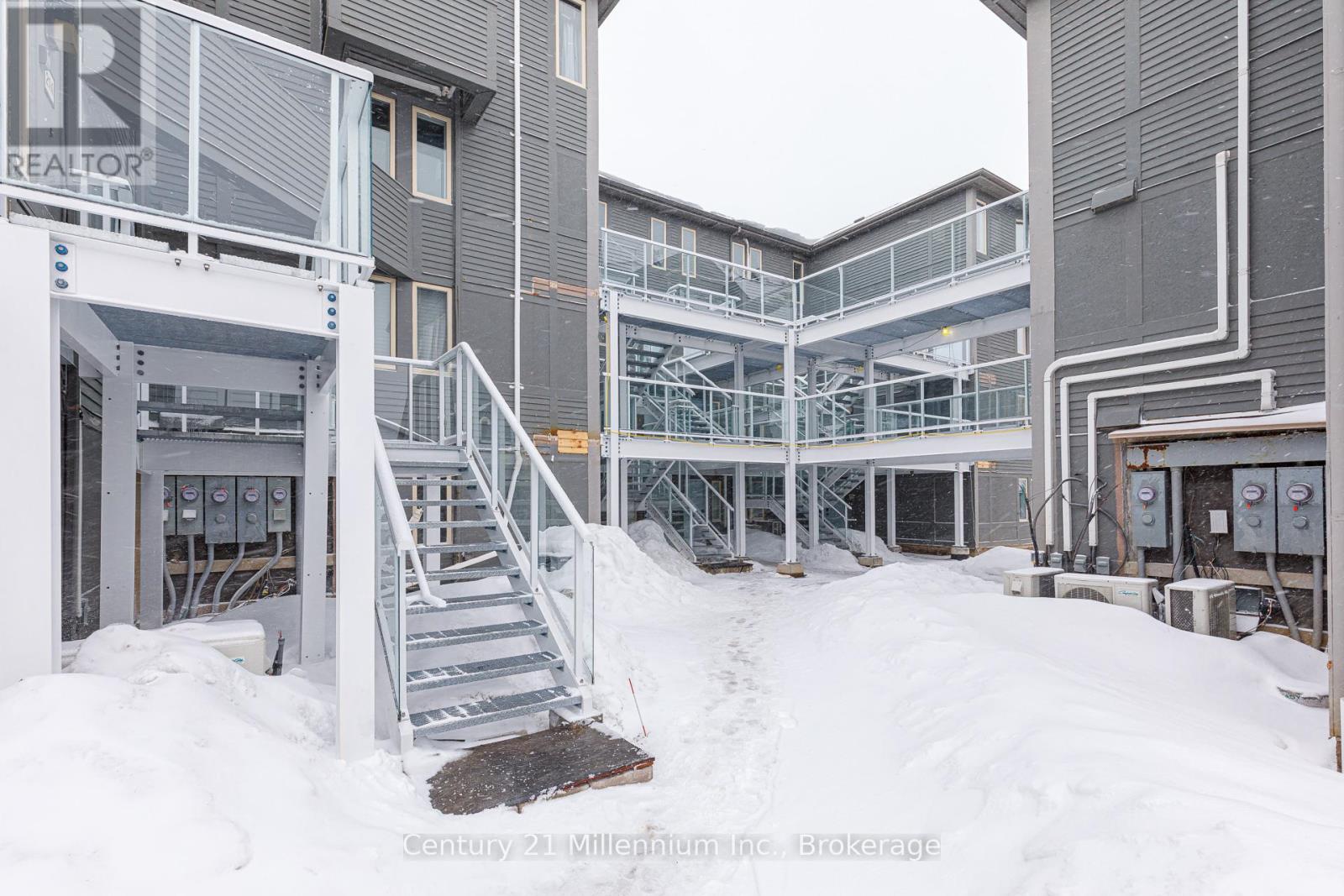 212 - 107 Ann Heggtveit Drive, Blue Mountains, Ontario  L9Y 0P7 - Photo 37 - X12002088