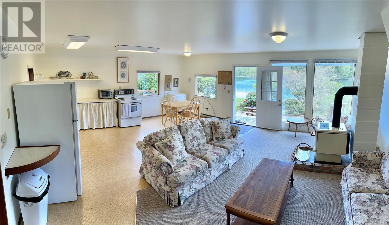 522 Burlo Island, Bamfield, British Columbia  V0R 1B0 - Photo 42 - 957504