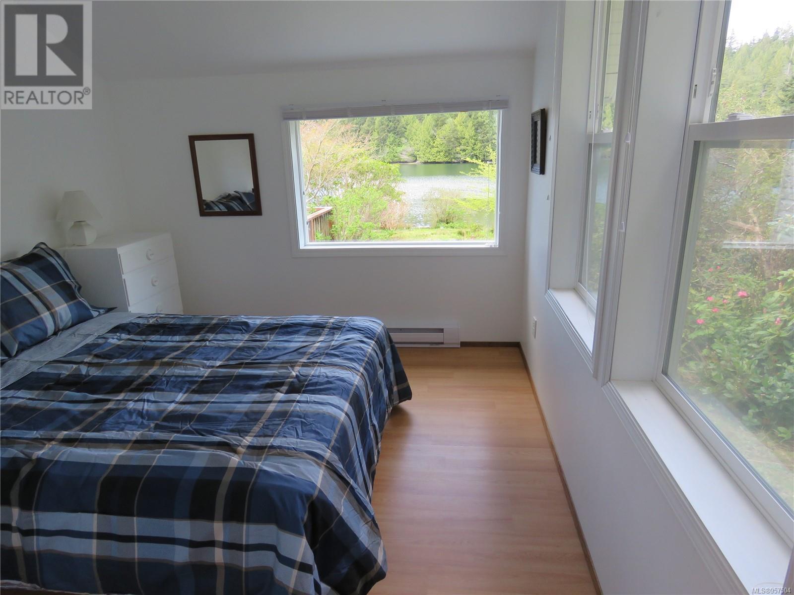 522 Burlo Island, Bamfield, British Columbia  V0R 1B0 - Photo 51 - 957504