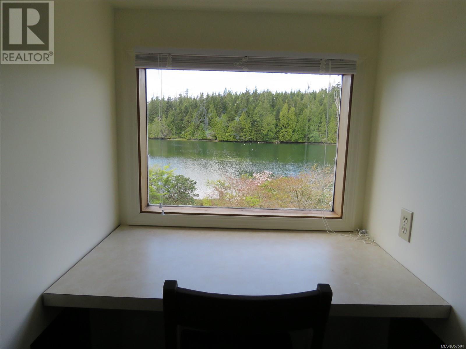 522 Burlo Island, Bamfield, British Columbia  V0R 1B0 - Photo 56 - 957504