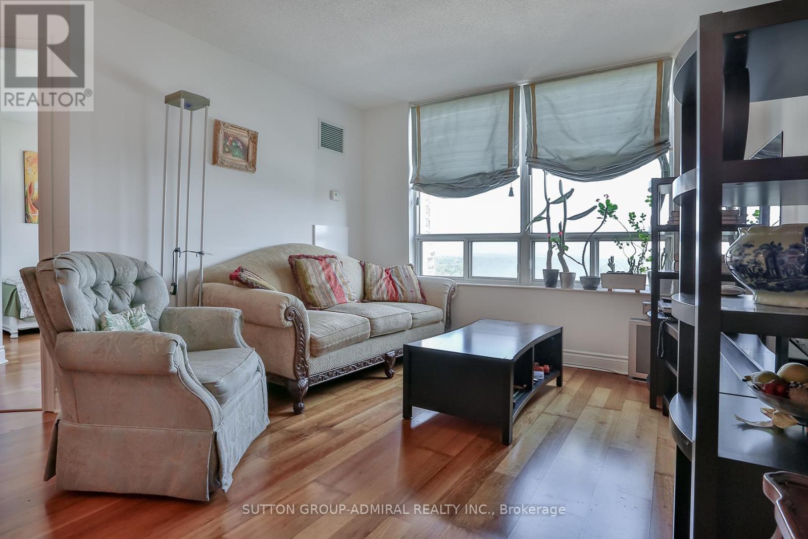 Property at 1403 - 78 HARRISON GARDEN BOULEVARD image 5