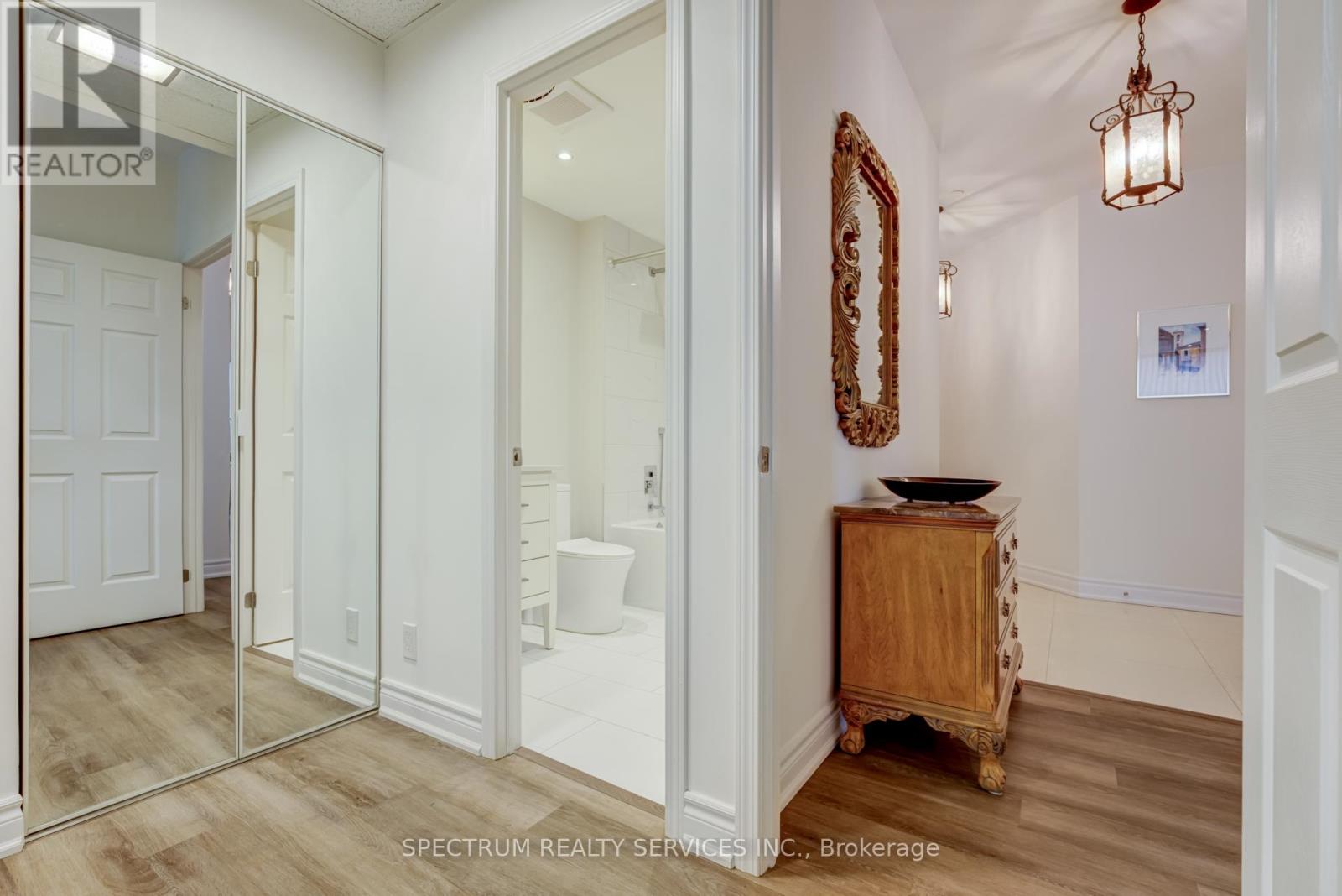 205 - 980 Yonge Street, Toronto (Annex), Ontario  M4W 3V8 - Photo 25 - C12006973