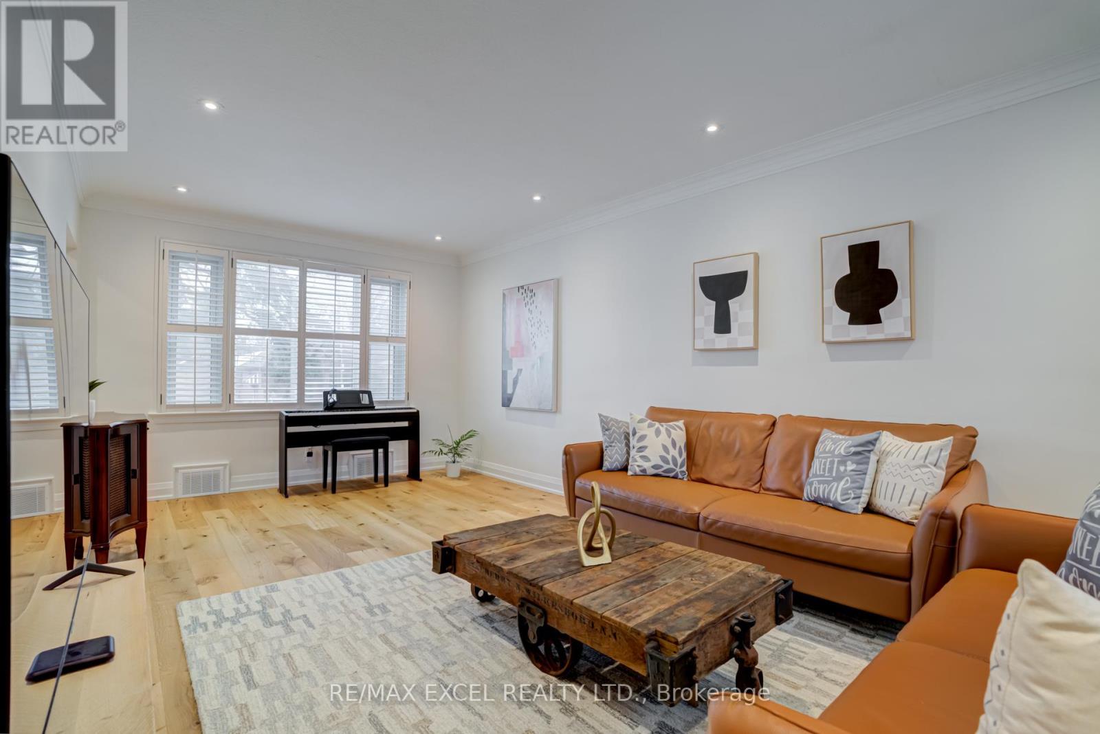Property at 68 CADILLAC AVENUE image 5