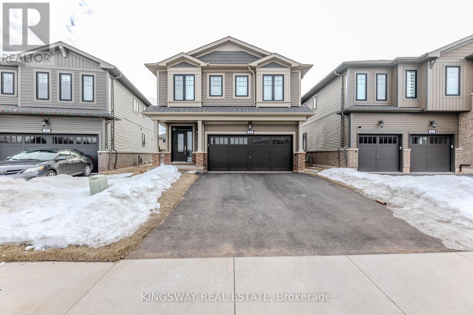 51 STARFIRE CRESCENT, Hamilton, Ontario