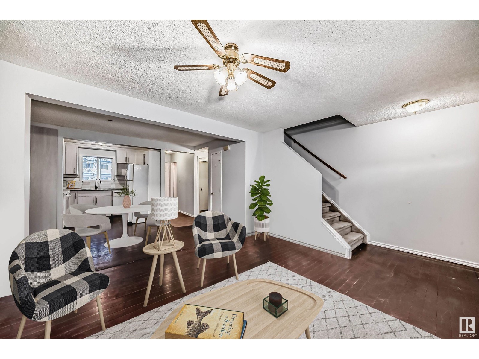 Property at 1622 Millwoods RD NW image 3