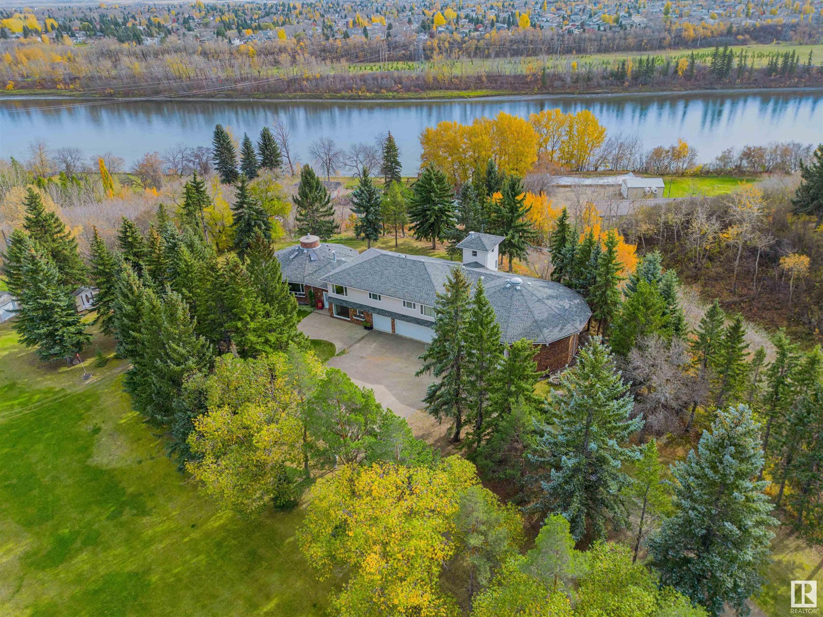 23022 LAMOUREUX DR, Rural Sturgeon County, Alberta