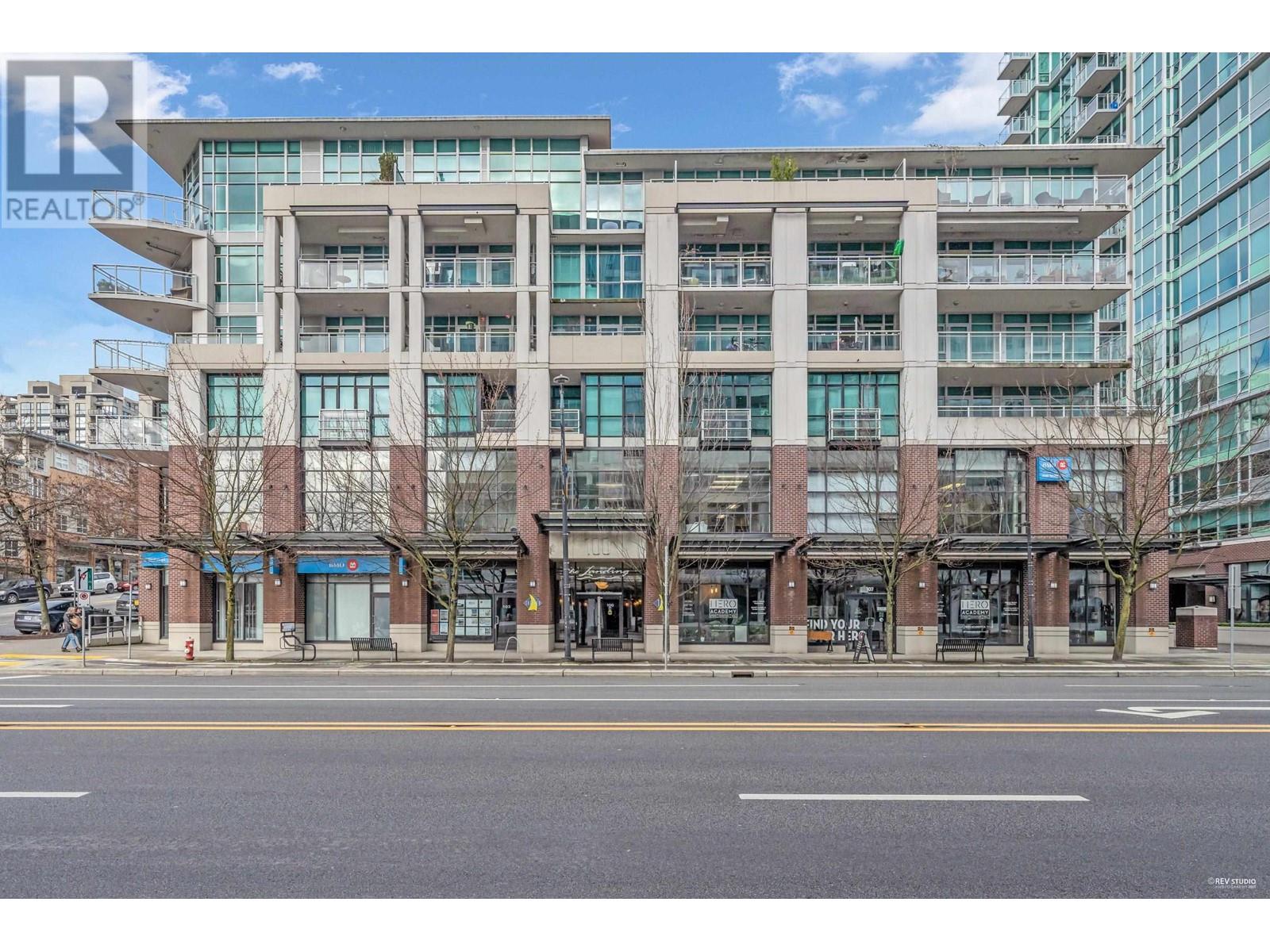 409 100 E Esplanade Street, North Vancouver, British Columbia  V7L 4V1 - Photo 2 - R2973244