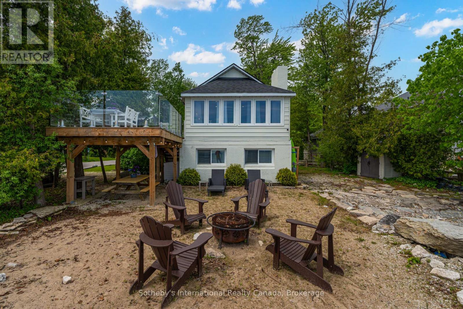 Property at 16 WILLIAM AVENUE image 4