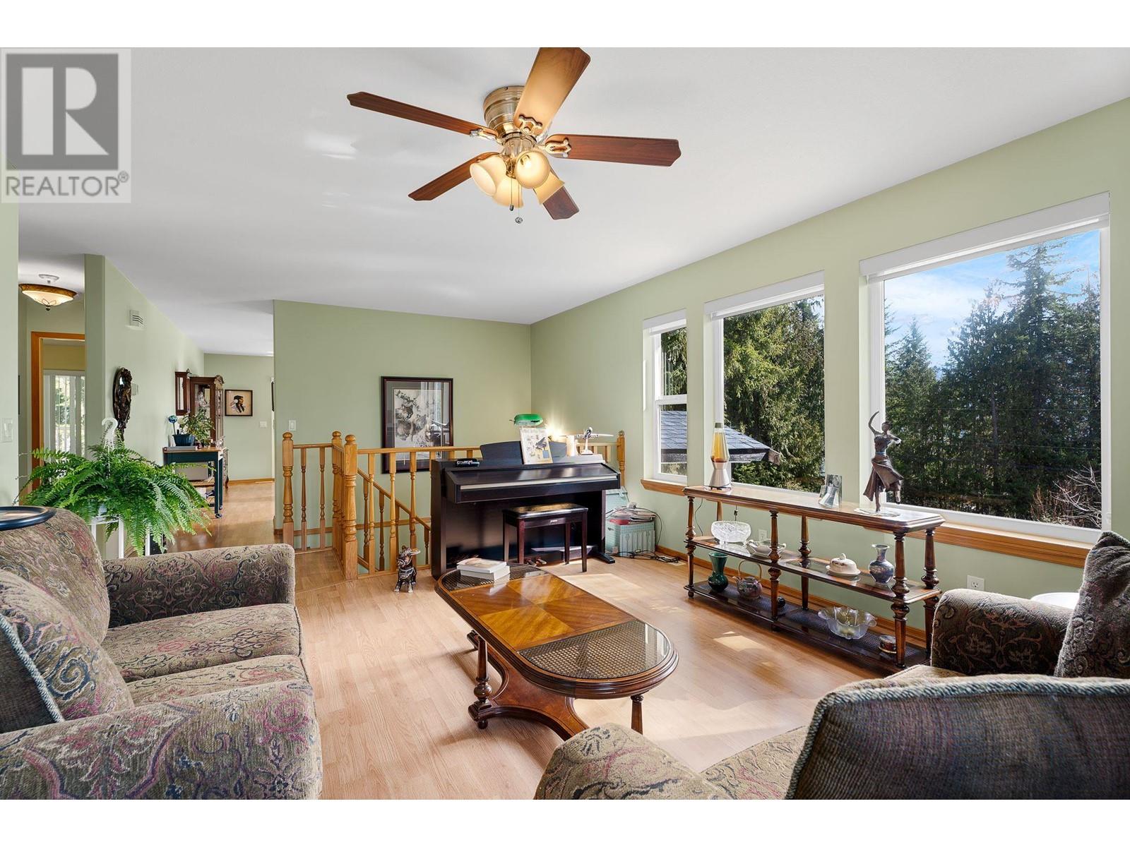 Property at 7451 Estate Drive image 2