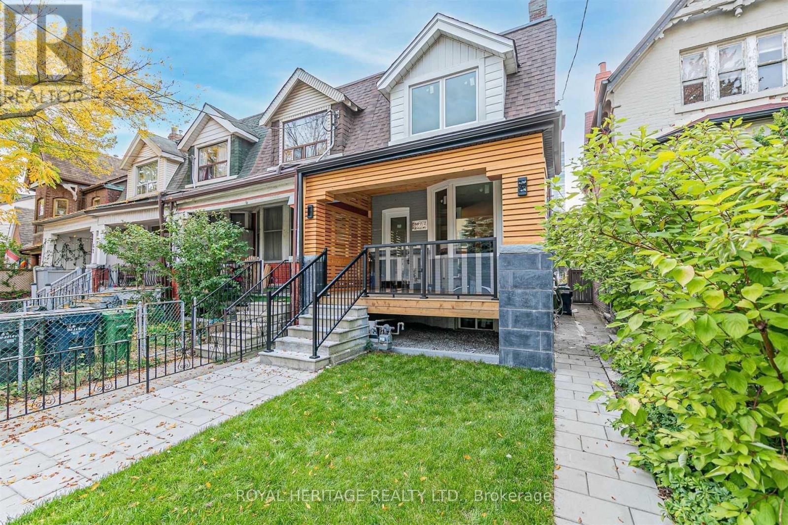66a Bellevue Avenue, Toronto, Ontario  M5T 2N4 - Photo 21 - C12007016