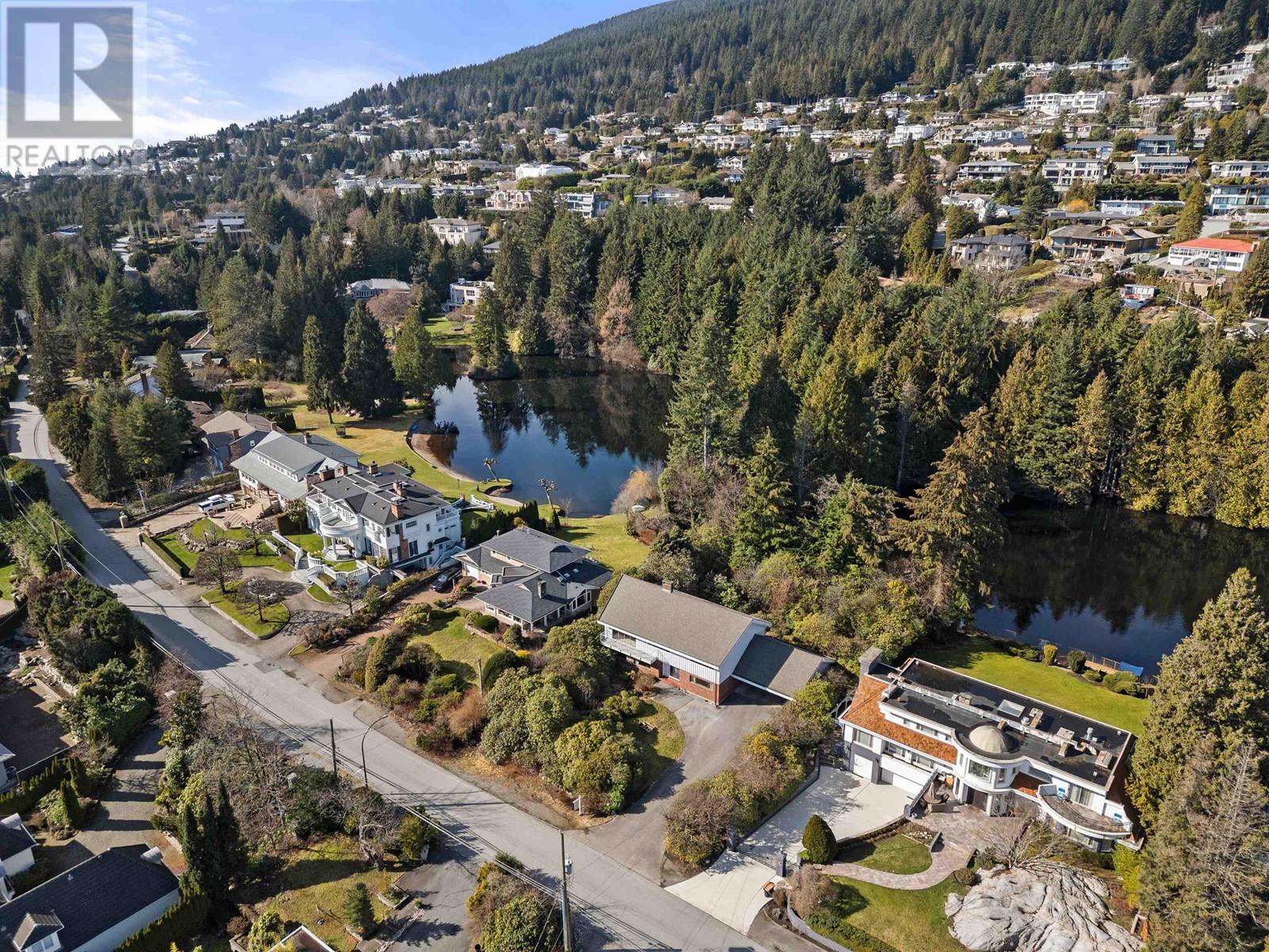 945 Groveland Road, West Vancouver, British Columbia  V7S 1Y9 - Photo 6 - R2973764