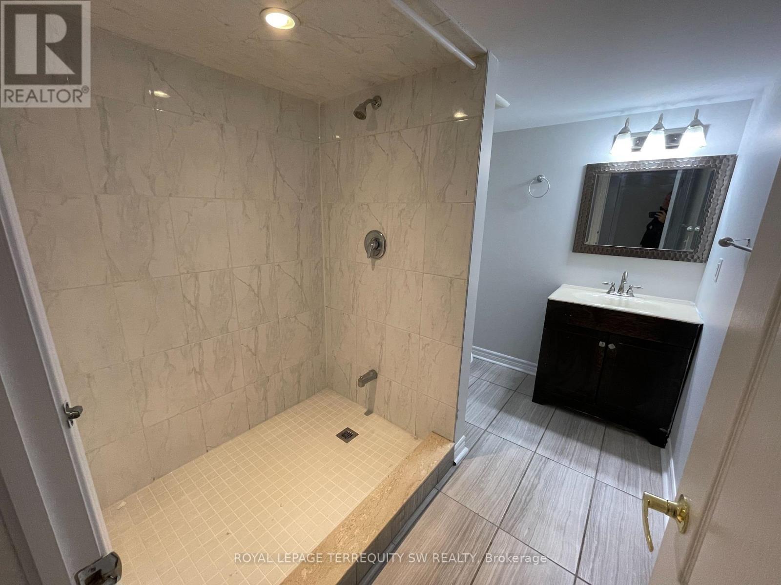 Lower - 91 Leadership Drive, Brampton, Ontario  L6Y 5T4 - Photo 11 - W12007032