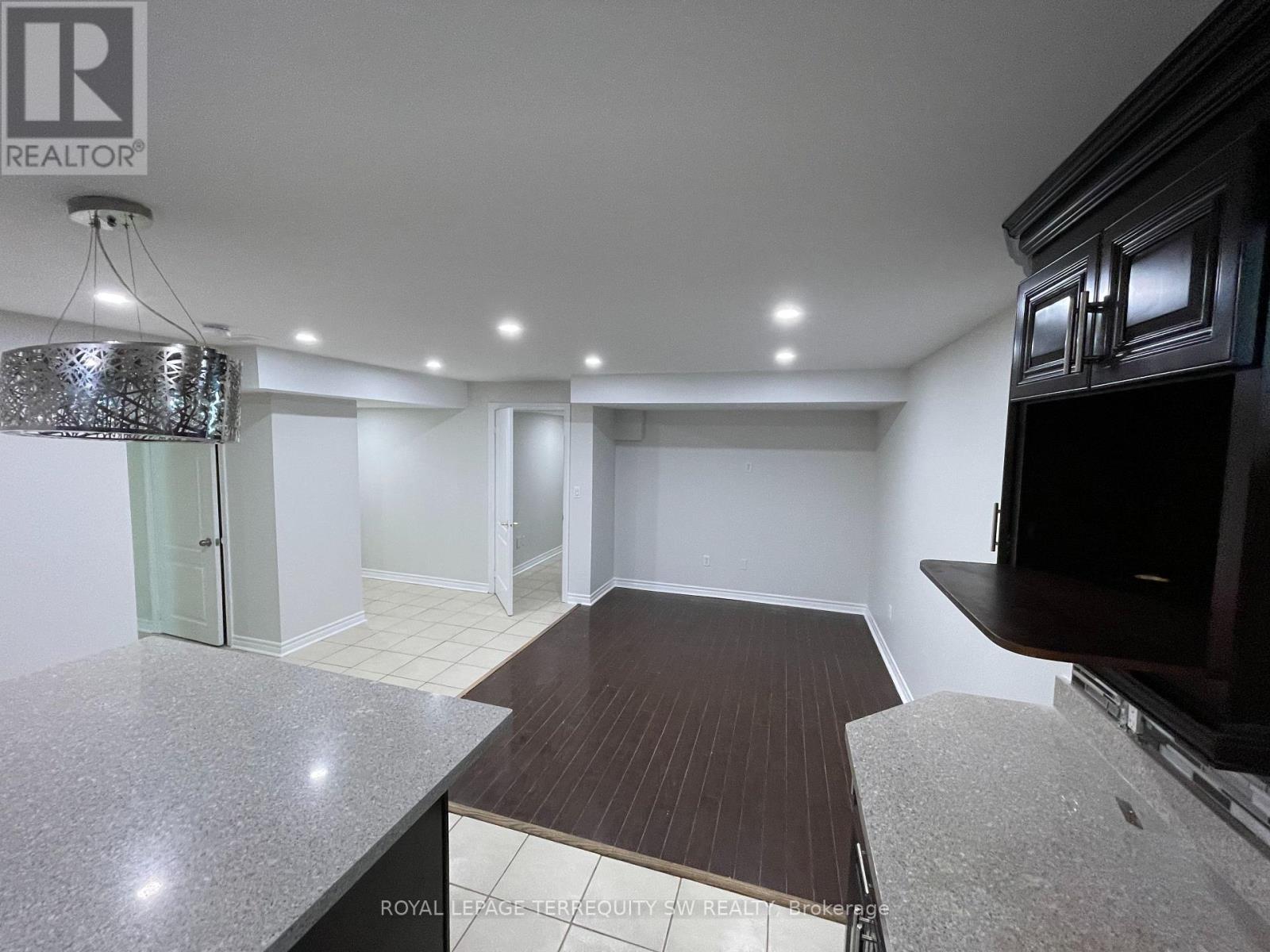Lower - 91 Leadership Drive, Brampton, Ontario  L6Y 5T4 - Photo 5 - W12007032