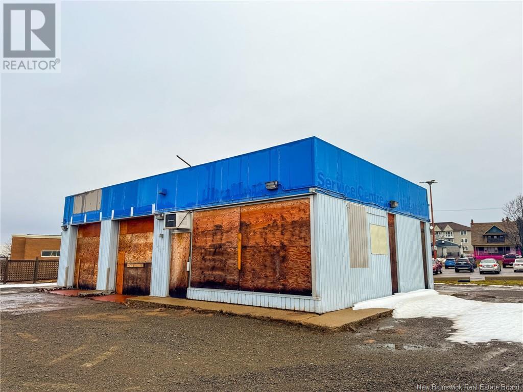 2015 Main Street, Moncton, New Brunswick  E1E 1J2 - Photo 1 - NB113610