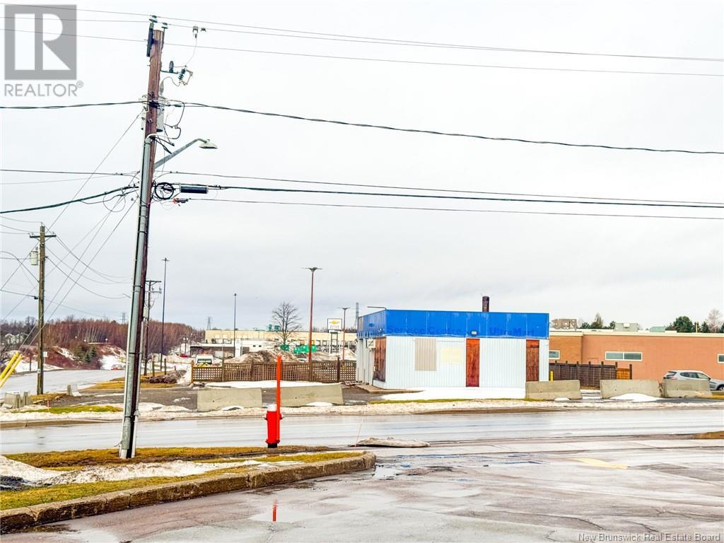 2015 Main Street, Moncton, New Brunswick  E1E 1J2 - Photo 12 - NB113610