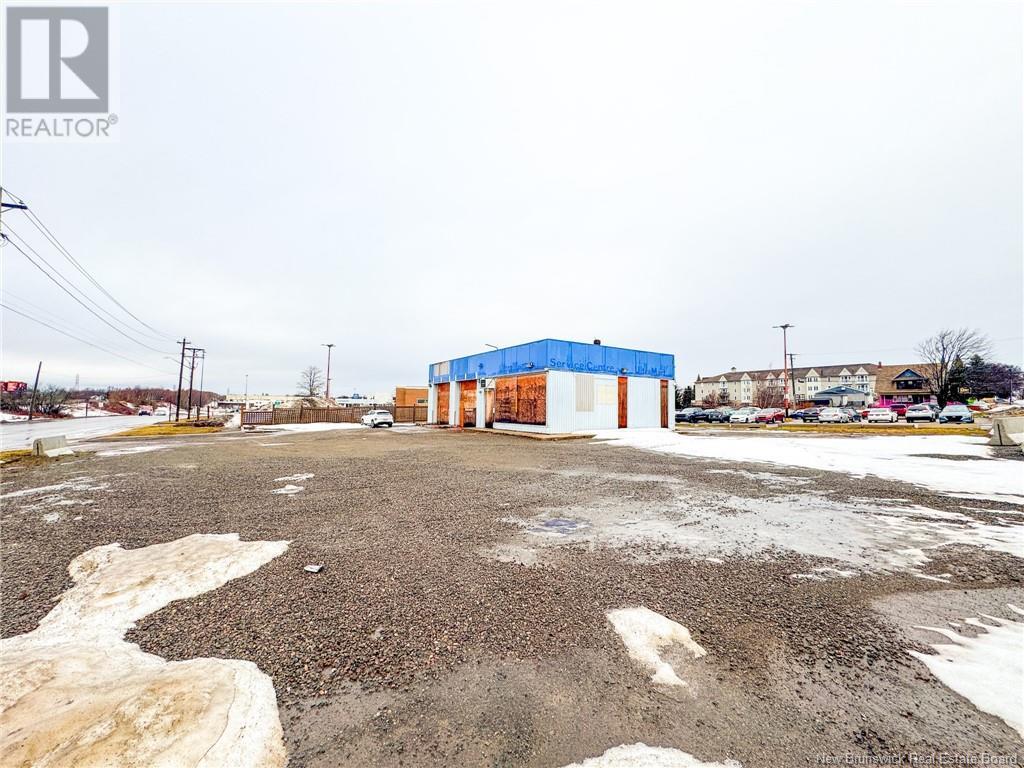 2015 Main Street, Moncton, New Brunswick  E1E 1J2 - Photo 4 - NB113610