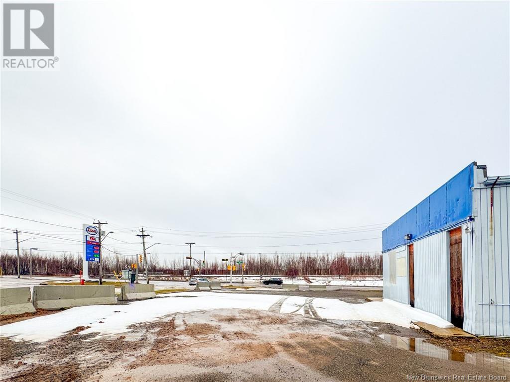 2015 Main Street, Moncton, New Brunswick  E1E 1J2 - Photo 5 - NB113610