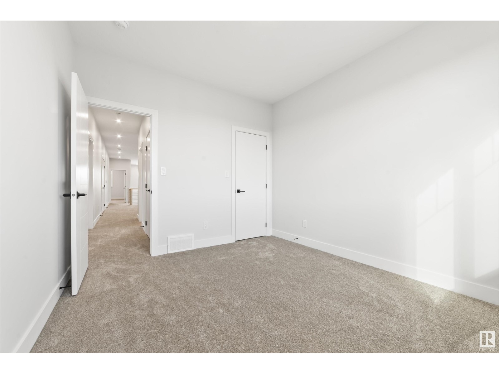 204 Cavanagh Common Sw, Edmonton, Alberta  T6W 4H4 - Photo 58 - E4424297