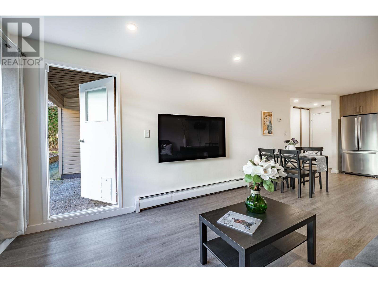 101 1209 Howie Avenue, Coquitlam, British Columbia  V3J 1T9 - Photo 10 - R2973851