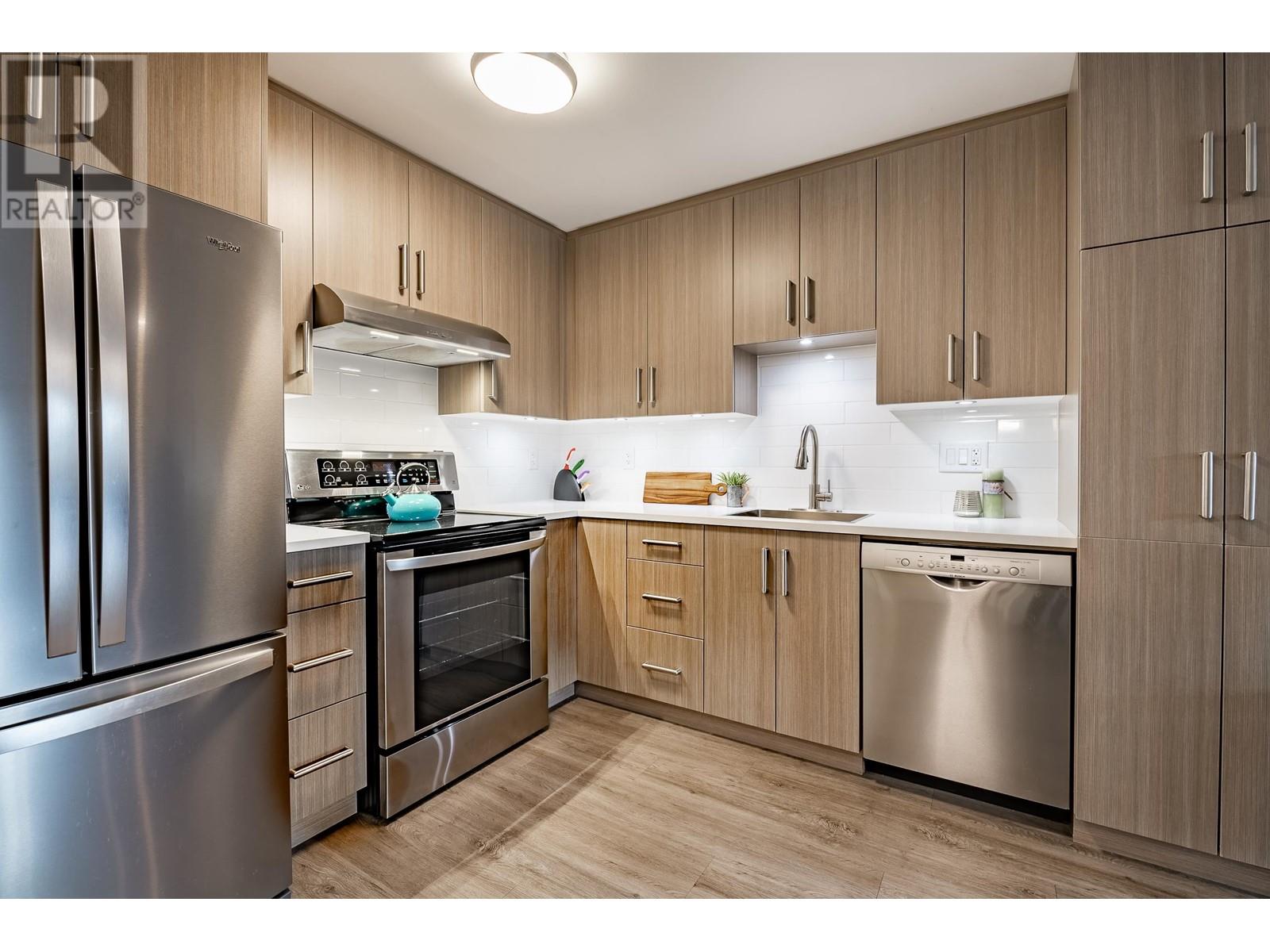 101 1209 HOWIE AVENUE, coquitlam, British Columbia