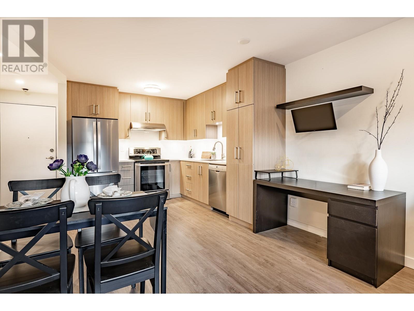 101 1209 Howie Avenue, Coquitlam, British Columbia  V3J 1T9 - Photo 7 - R2973851