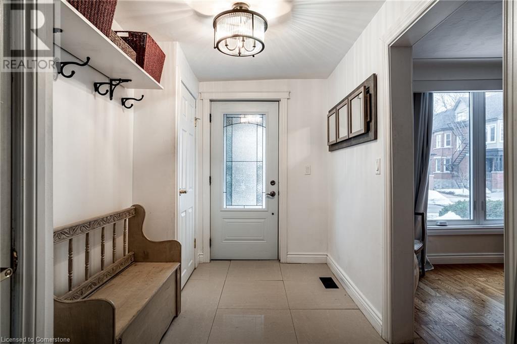 Property at 21 CHATHAM Street image 3