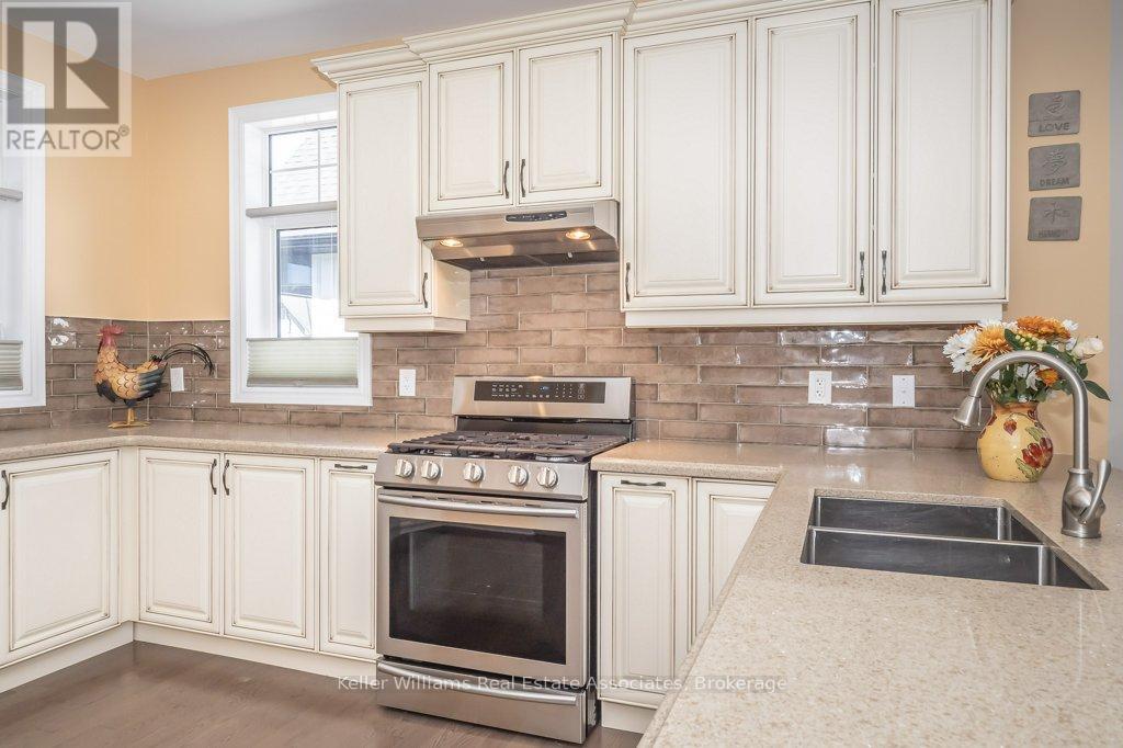 7 Breakwater Court, Gravenhurst, Ontario  P1P 0A2 - Photo 12 - X12007091