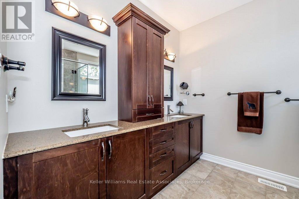 7 Breakwater Court, Gravenhurst, Ontario  P1P 0A2 - Photo 20 - X12007091