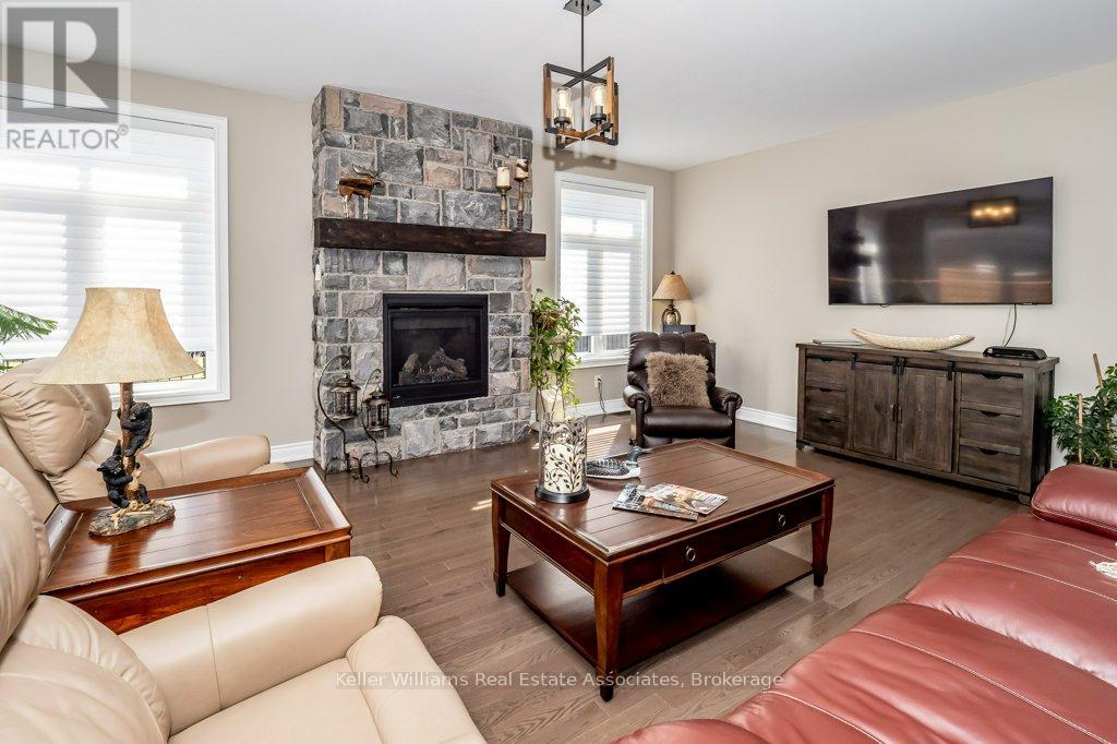 7 Breakwater Court, Gravenhurst, Ontario  P1P 0A2 - Photo 8 - X12007091