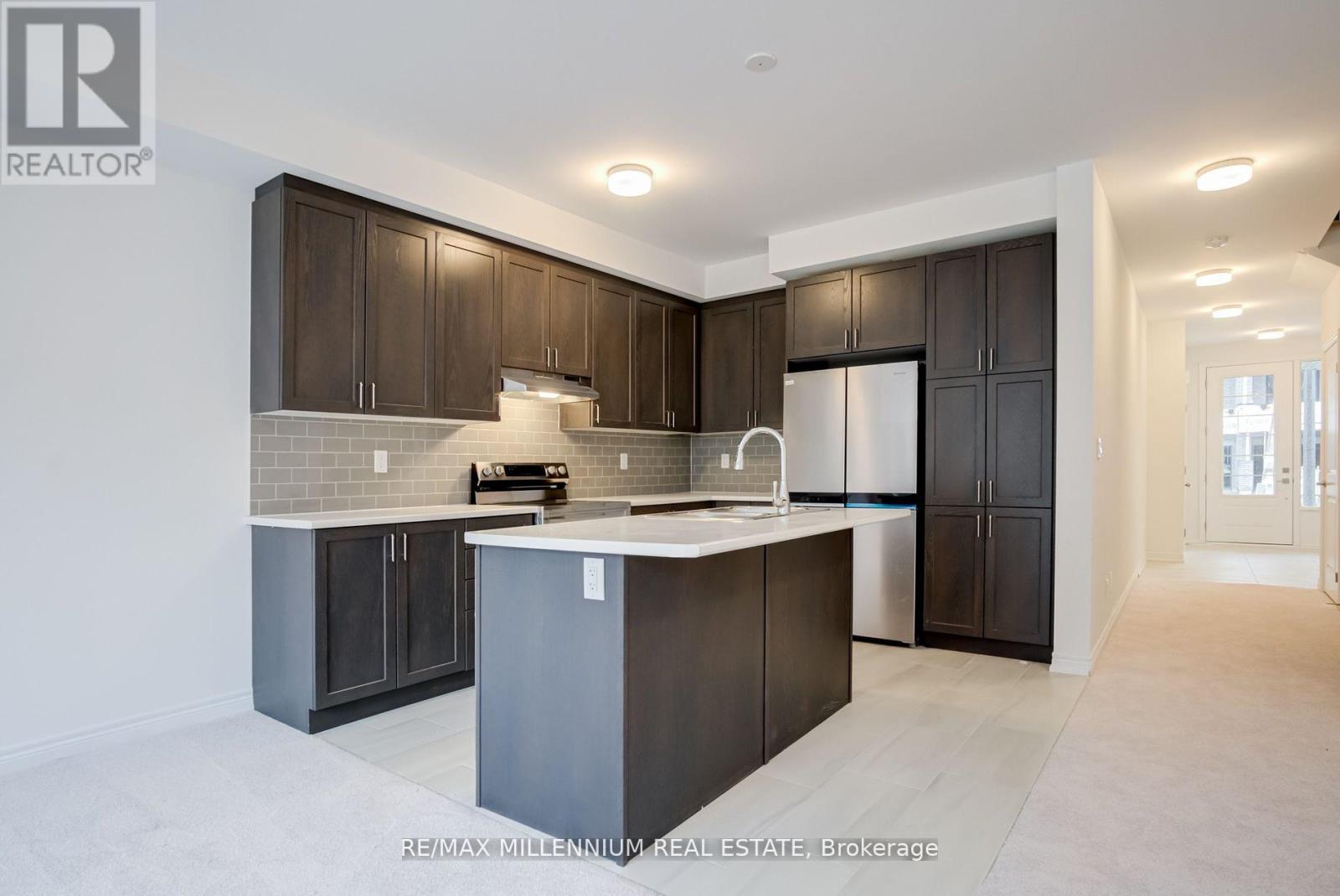 Property at 2040 CAMERON LOTT CRESCENT image 4