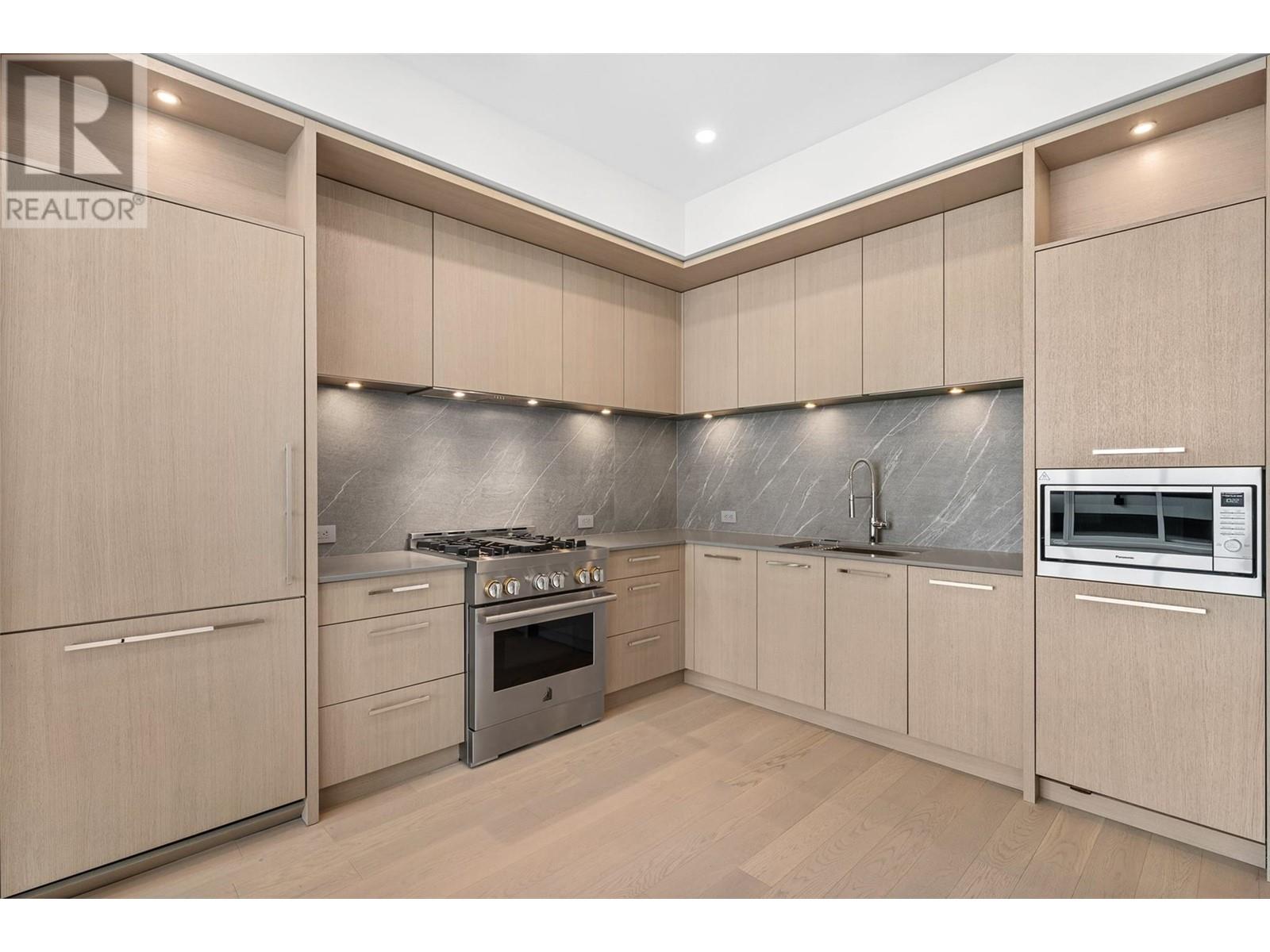 Property at 3389 Lakeshore Road Unit# 605 image 5