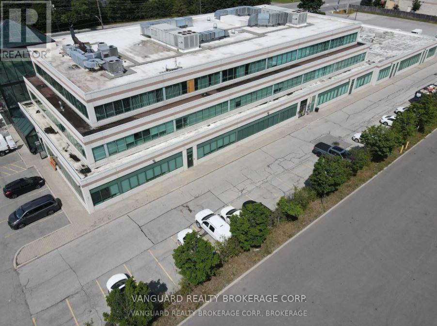 103 - 1091 Gorham Street, Newmarket (Huron Heights-Leslie Valley), Ontario  L3Y 8X7 - Photo 13 - N12007140