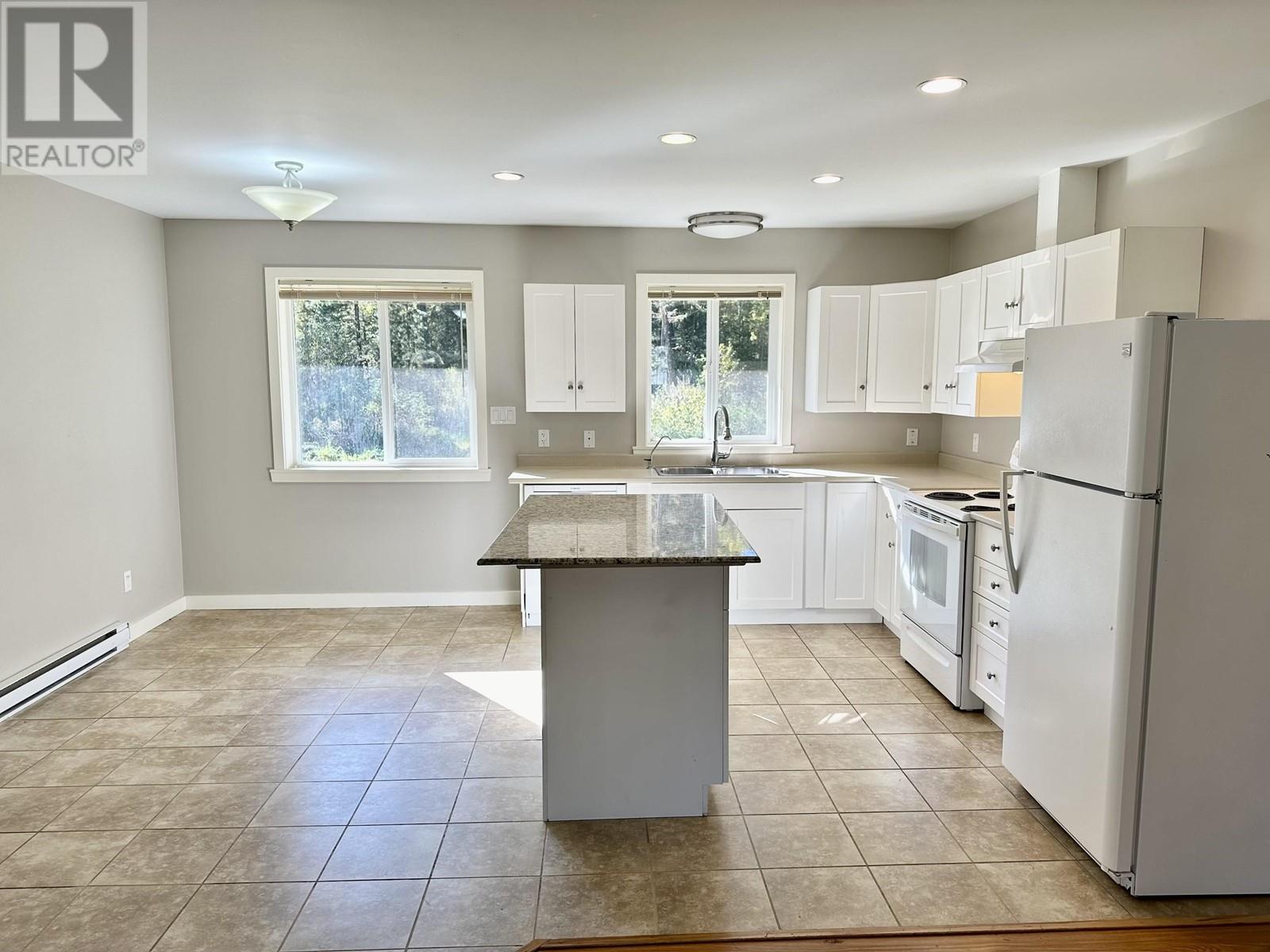 Property at 5006 CANIUM COURT image 5